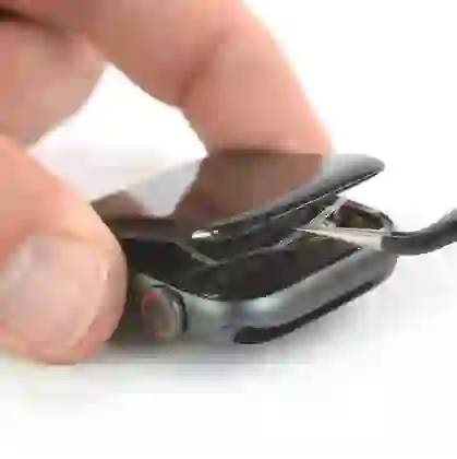 Thay pin Apple Watch Series 5 2